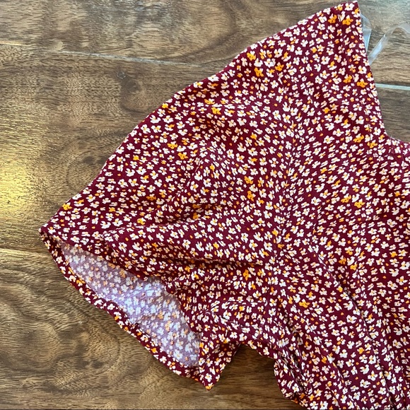 Arizona Jean Co flower top - Picture 3 of 5